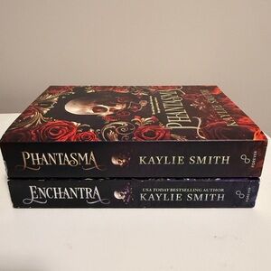 Phantasma & Enchantra Paperback Set ❣️